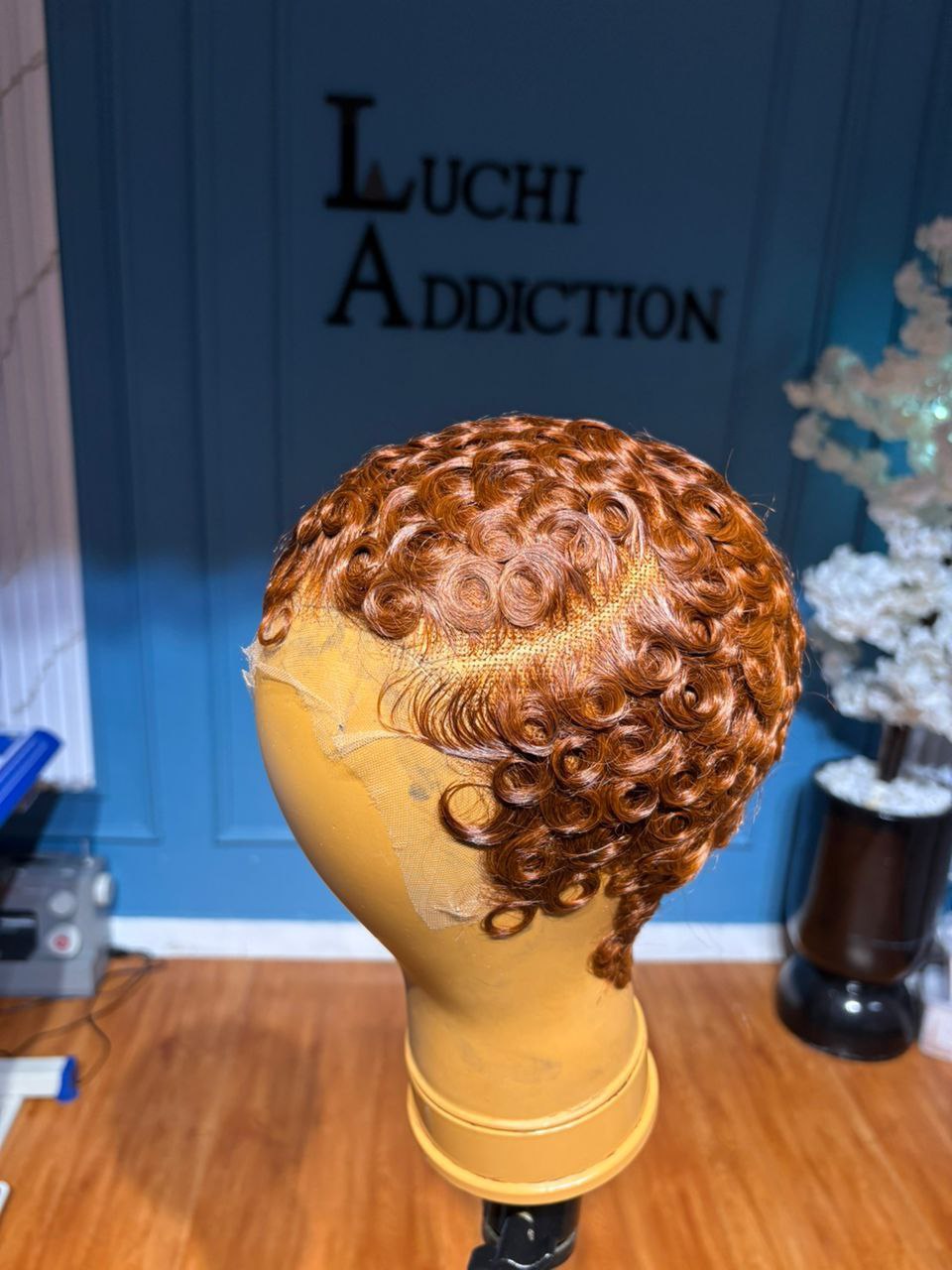 Pixie HD Glueless (curls on the forehead)