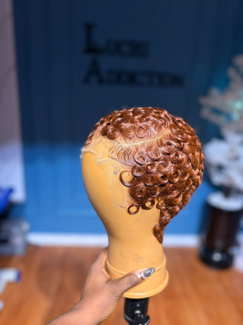 Pixie HD Glueless (curls on the forehead)